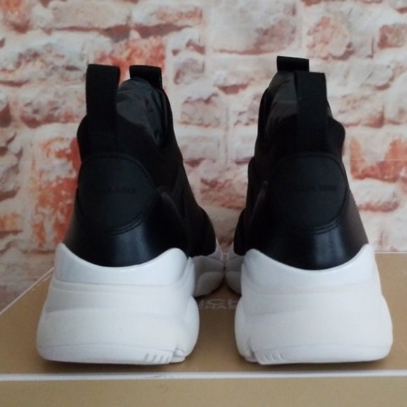 New Michael Kors Willow Slip-On Sneakers - Picture 4 of 7